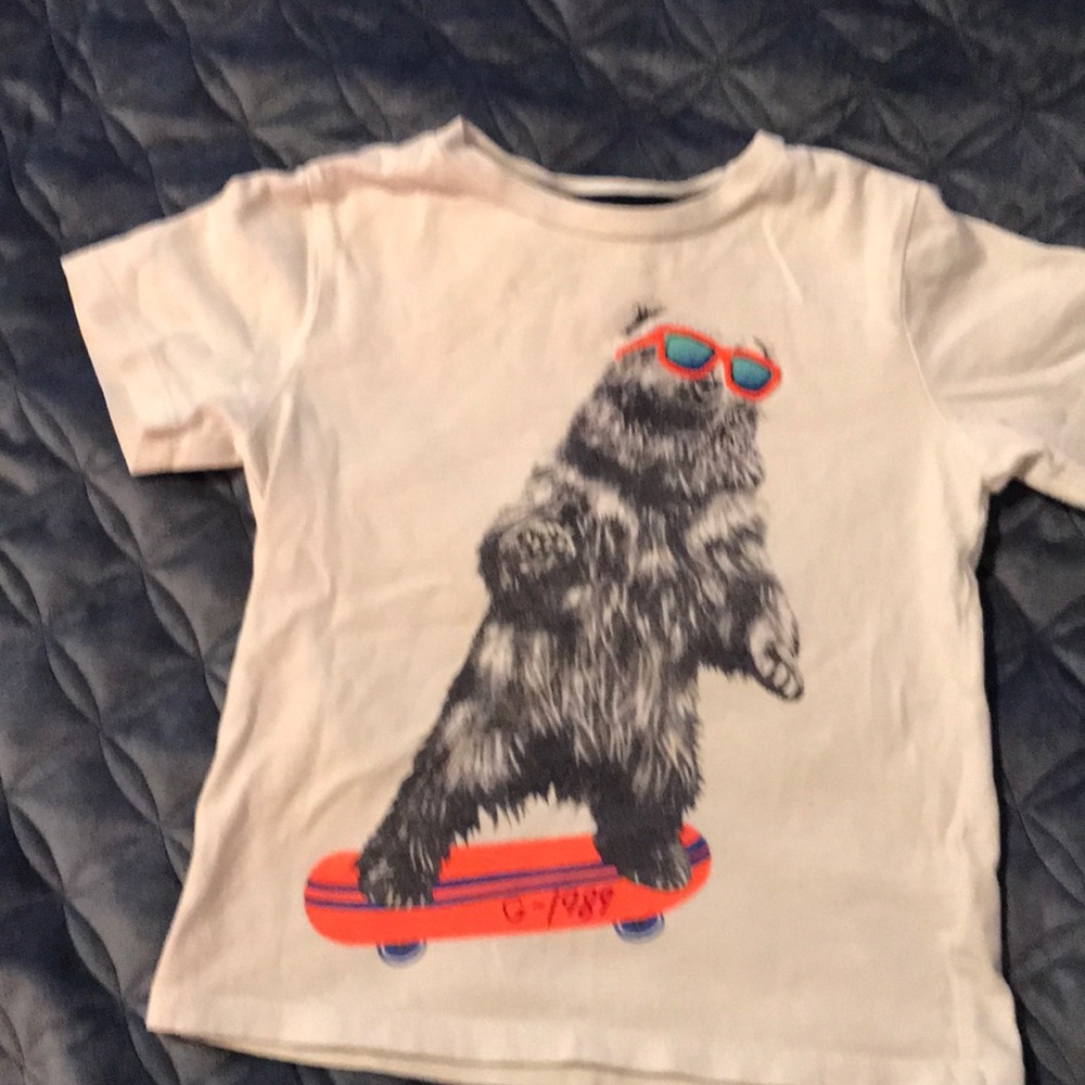 Gap boys 4T graphic tee